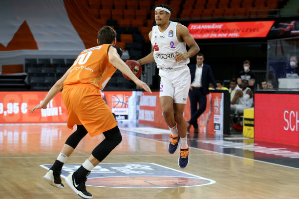 初期建立起 初期建立起